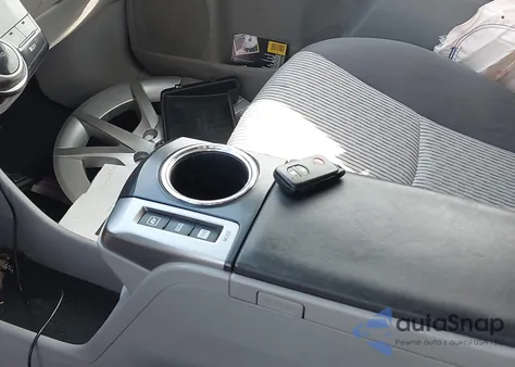 2015 Toyota Prius V Three z USA, uszkodzony, nr VIN JTDZN3EU6FJ038955